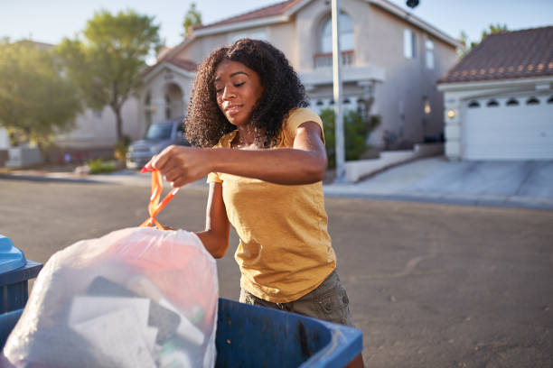 Best Estate Cleanout Services  in Monongah, WV
